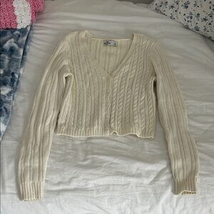 Hollister Cream V-Neck Sweater